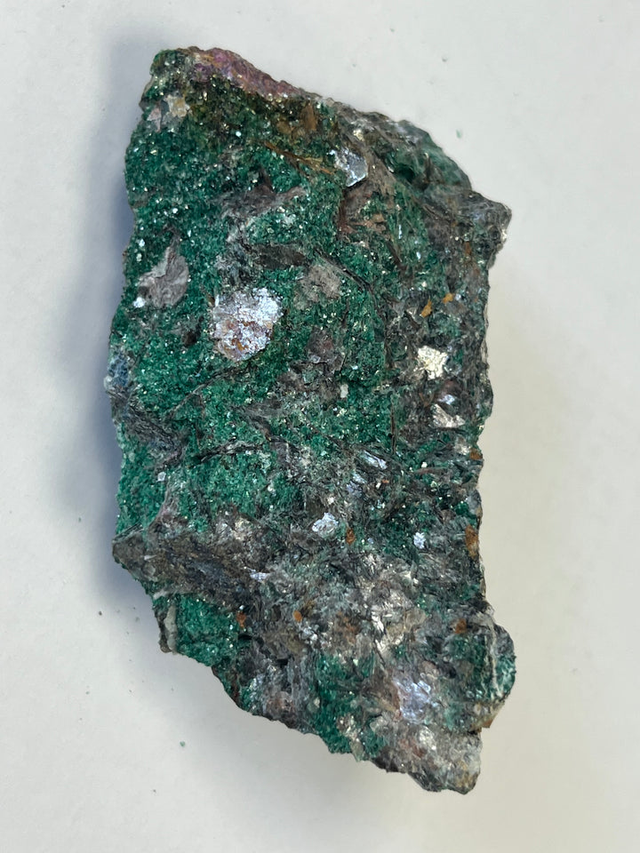 Fuchsite Disthene Rubis India DW136