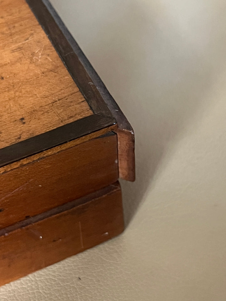 Rare coffret de jeu de Boston et Bog de la maison Alphonse Giroux Paris début XIXe (v. 1820-1840)