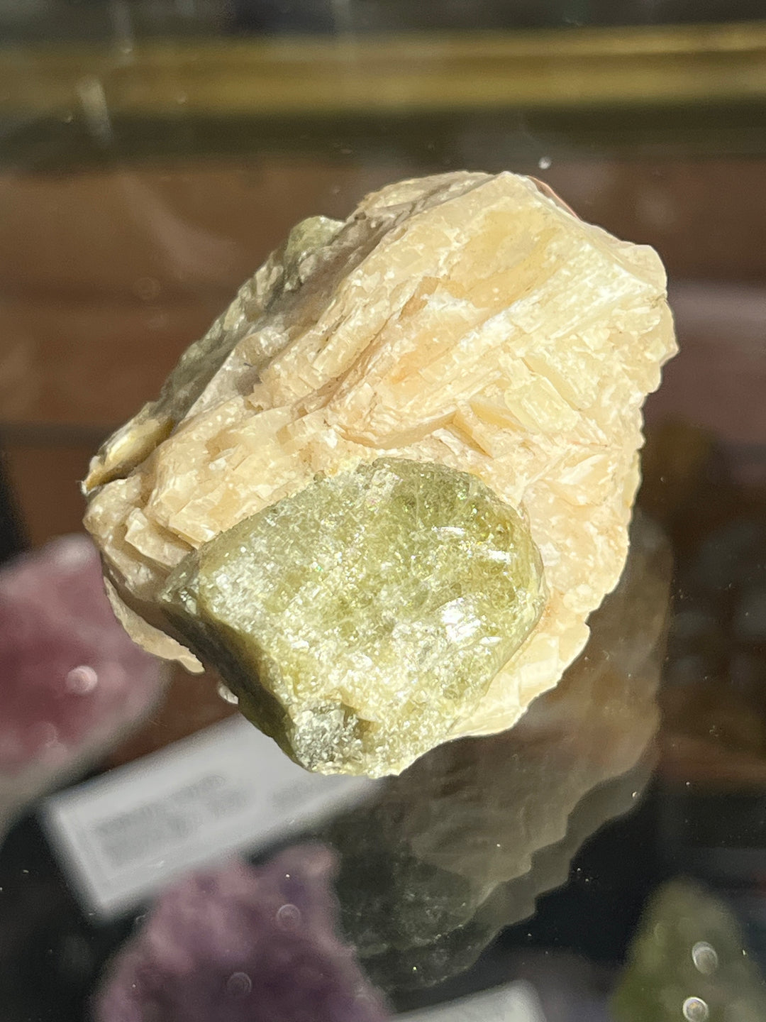 APATITE sur calcite madagascar nm120