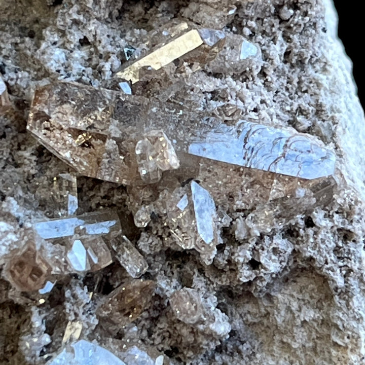 Topaz Bixbiite、Rhyolite USA DR286