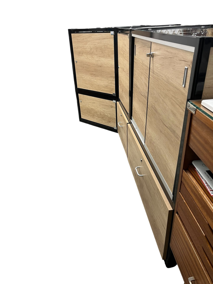 4 jewelry store furniture + 2 boxes