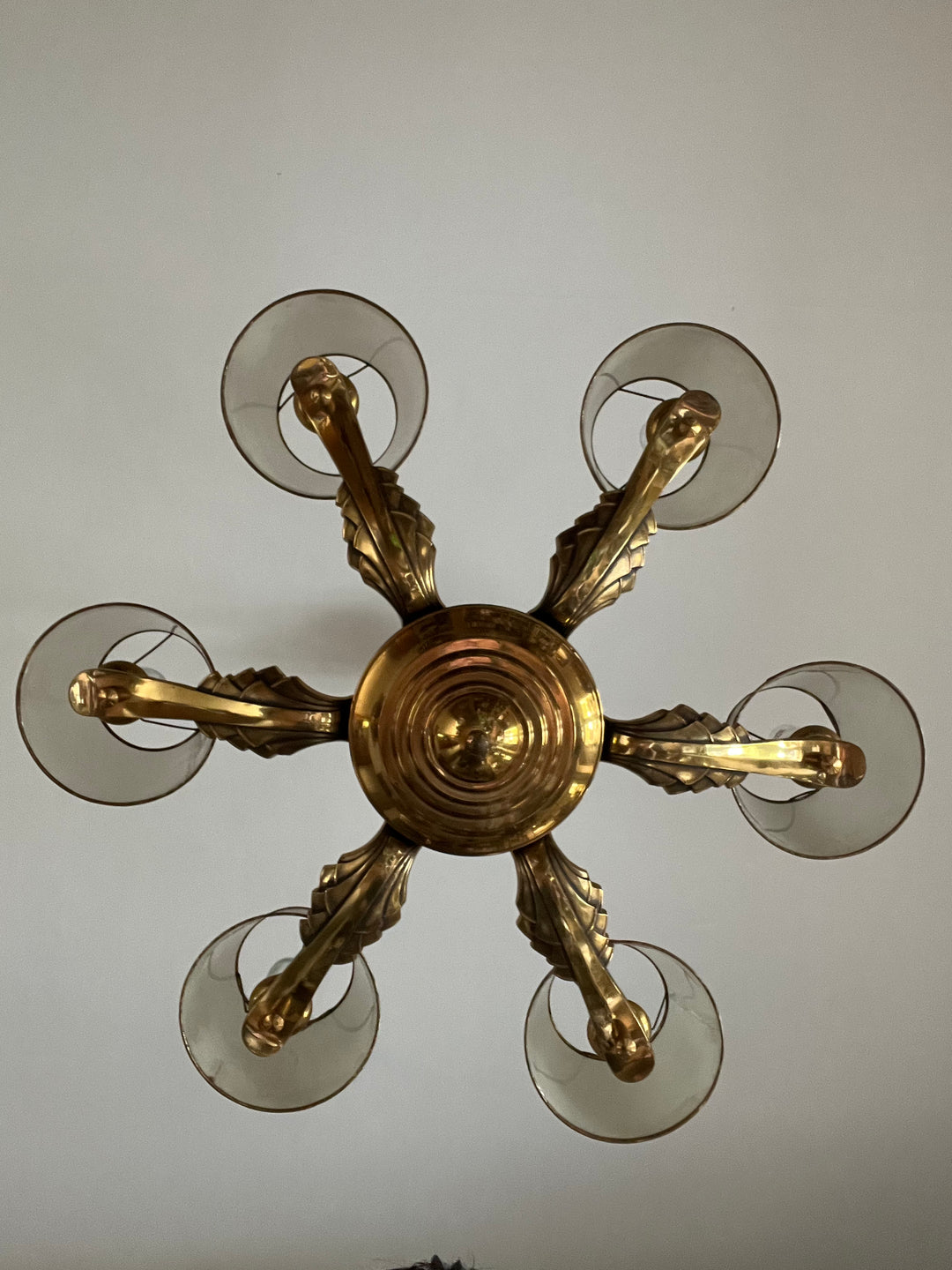 Lustre art déco en bois et cuivre doré 5 feux
