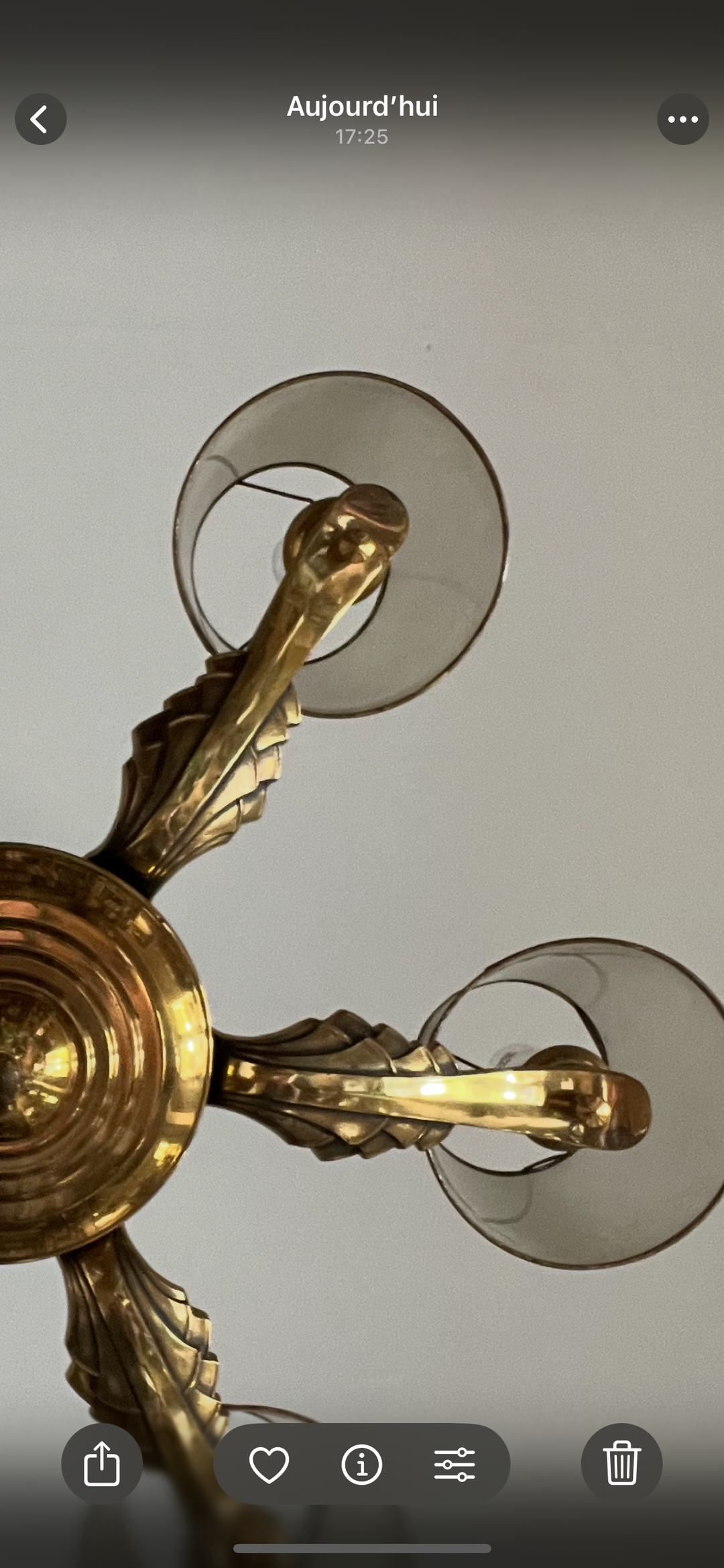 Lustre art déco en bois et cuivre doré 5 feux