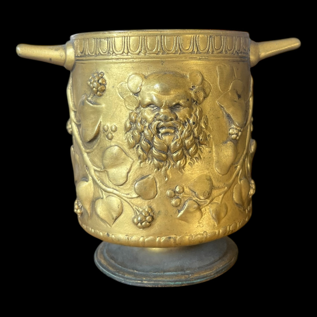 petite coupe mortier en bronze doré Bacchus  par Levillain et Barbedienne