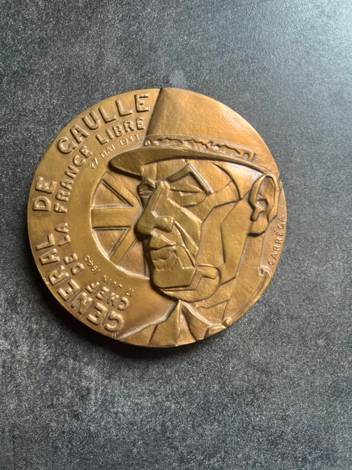 Médaille Général De Gaulle la France libre par Carrega  rodinghead ashridge park