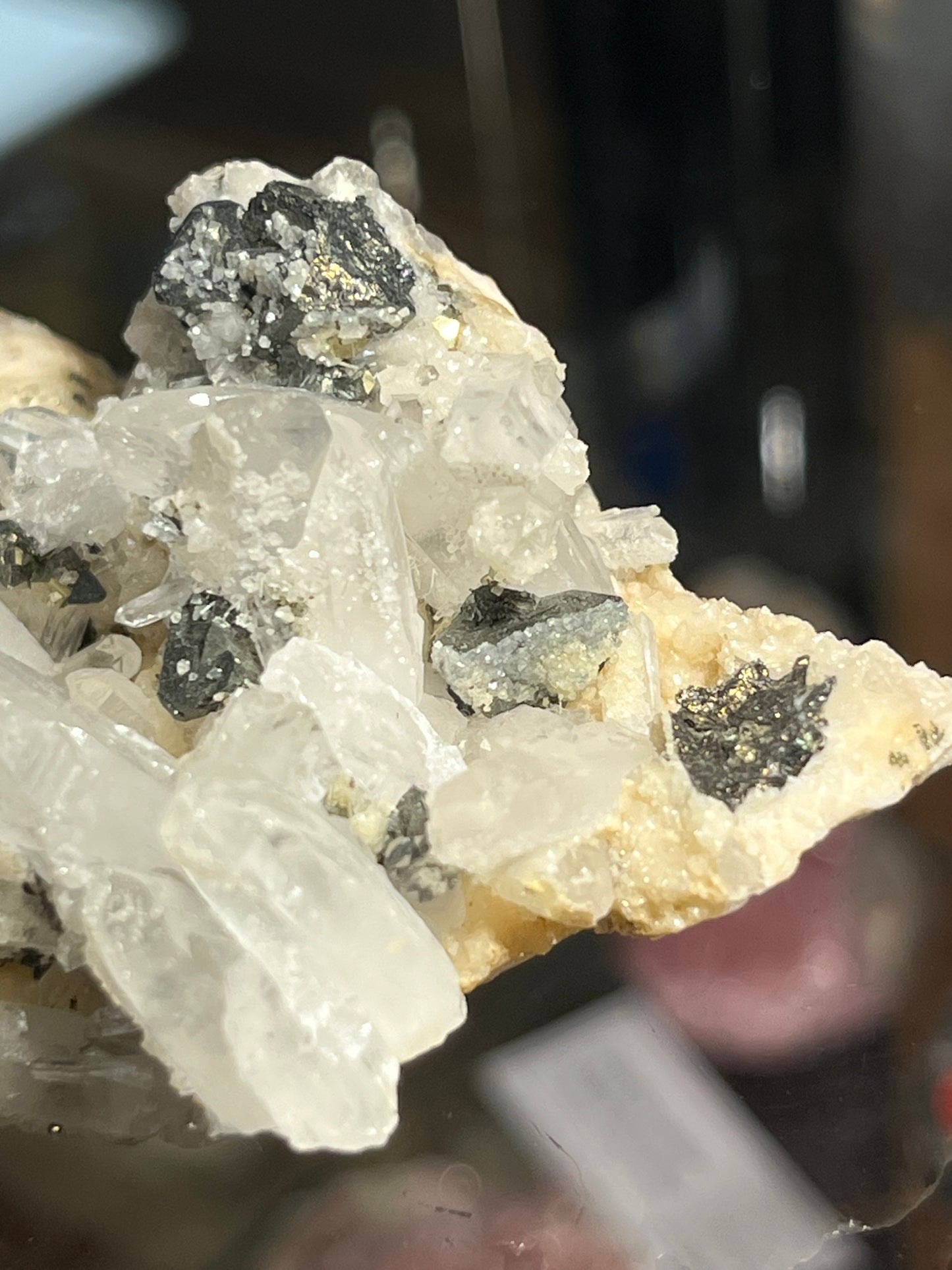 Tétraedrite quartz,calcite Cavnic Roumanie DB65