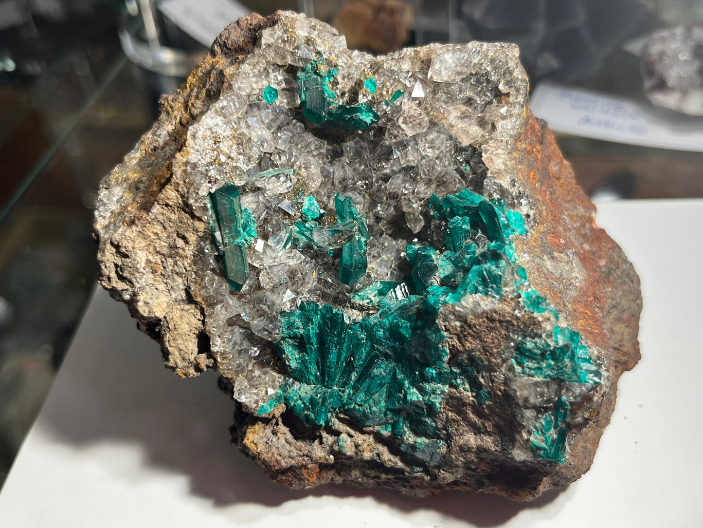 Dioptase sur quartz Congo M18S160