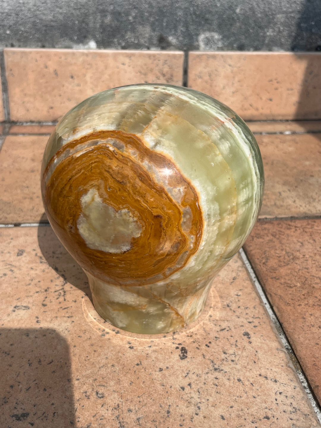 Boule en pierre de départ de rampe d’escalier en onyx vert