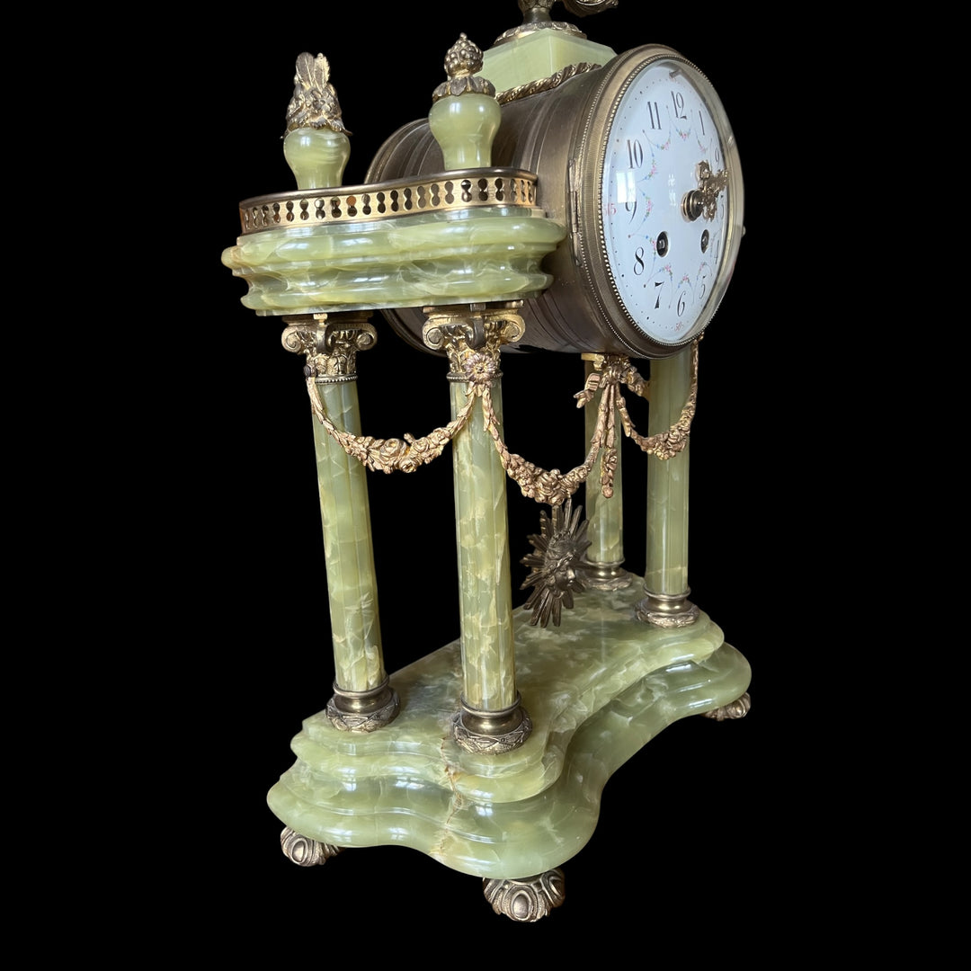 Garniture de Cheminée de style Louis XVI en onyx et bronze