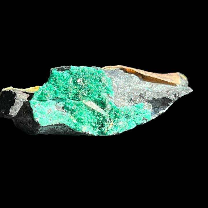 Schultenite on Adamite Var. Cuproadamite
Tsumeb Mine, Namibie DB101