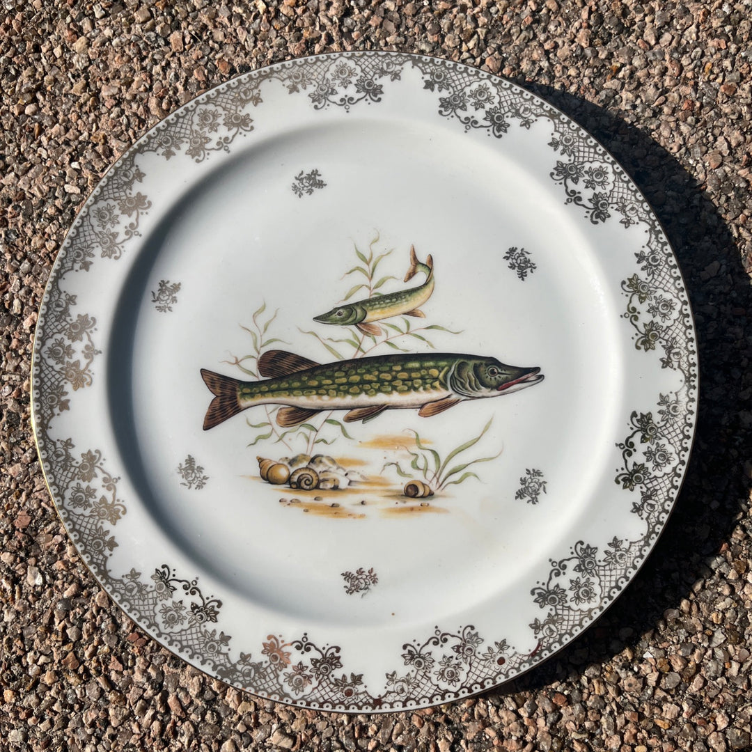 Service 12 Limoges Fish plates Bernardaud Nankin decor