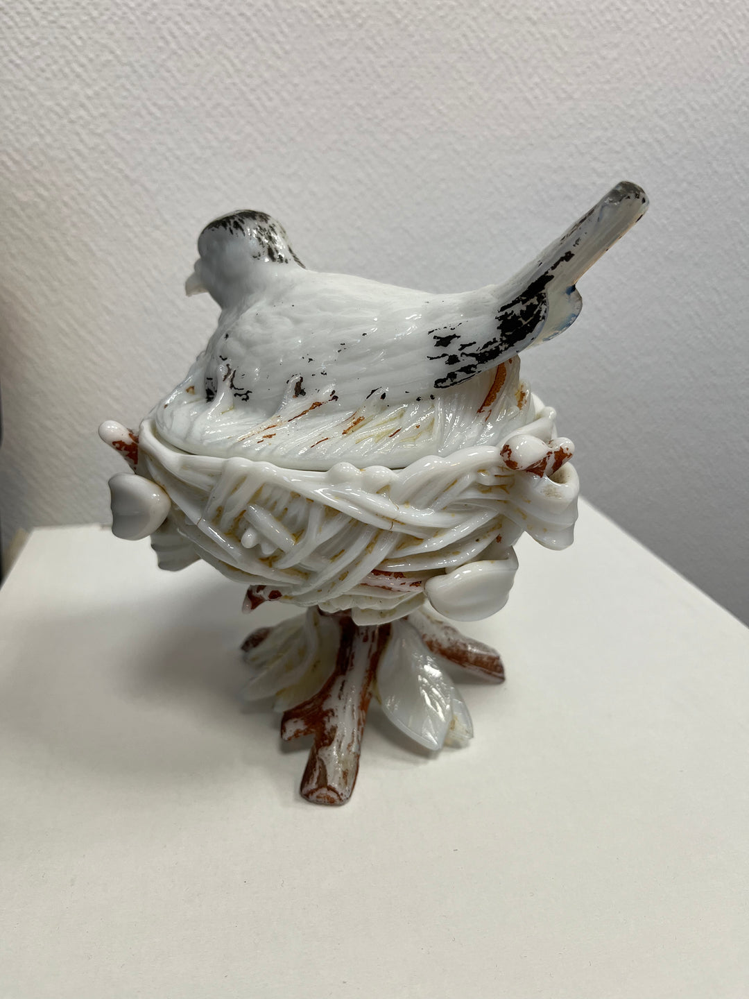 Sucrier/Bonbonnière en opaline art déco oiseau sur son nid