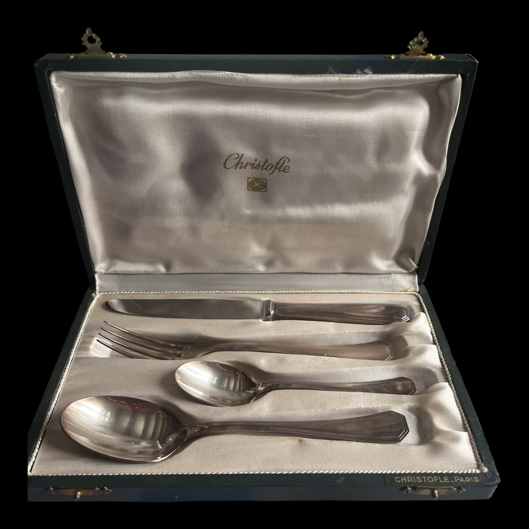 un couvert art déco enfant Christofle modele America dans son écrin