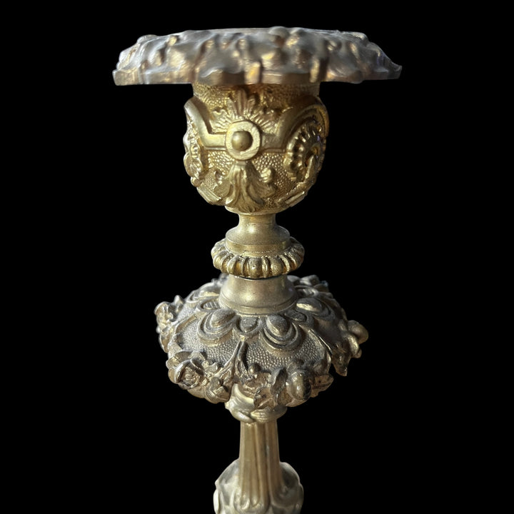 Paar Kerzen von XIXISTHURHTEN in Bronze -Dekor von weiblichen Mascarons und Blumen
