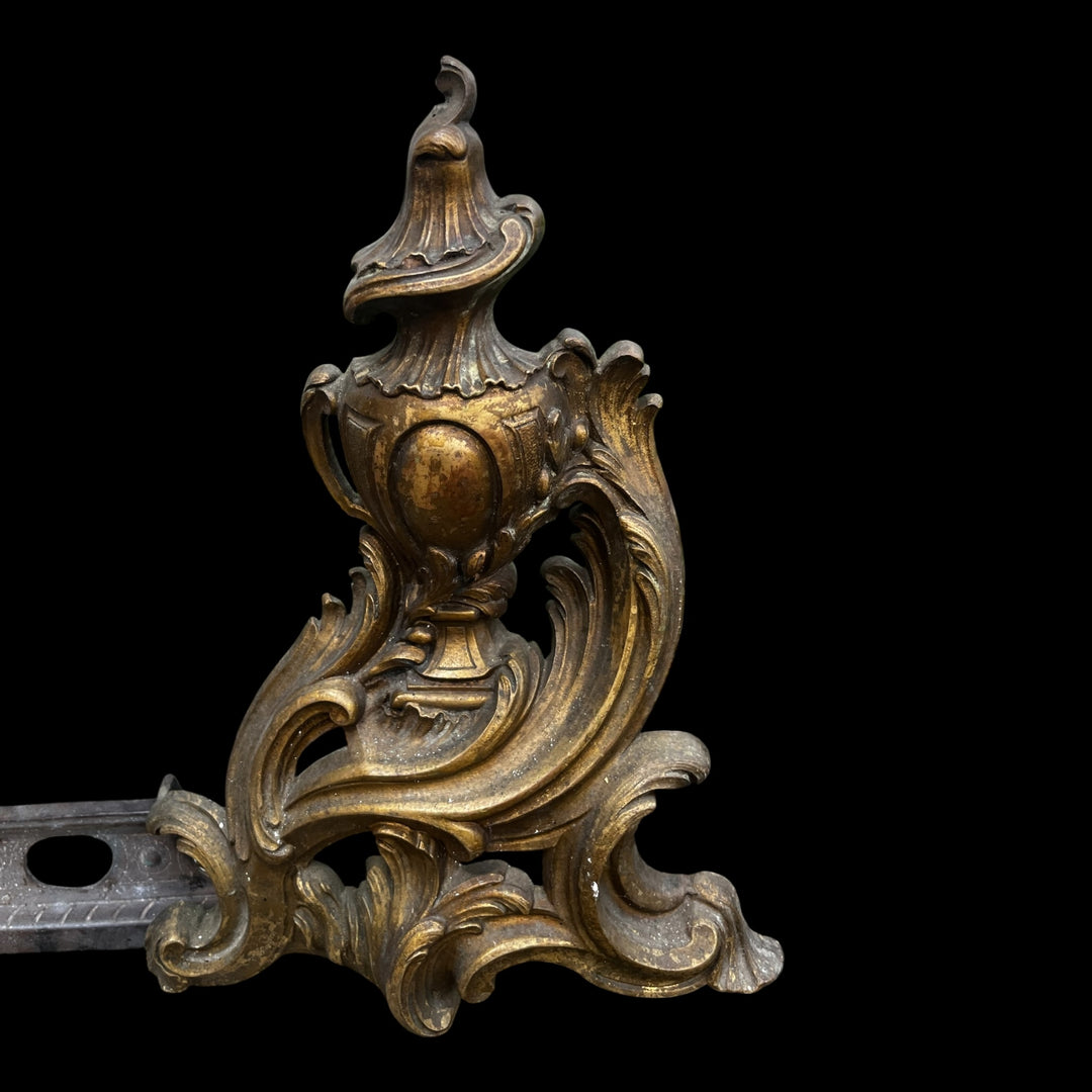 chenet en bronze style louis xv