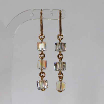 Boucles d'oreilles, cristaux Swarovski, argent doré, cristal AB, MULTI-CUBES