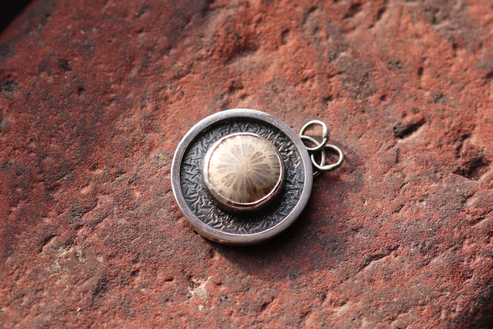 Silver pendant with fossilized coral SL-N022