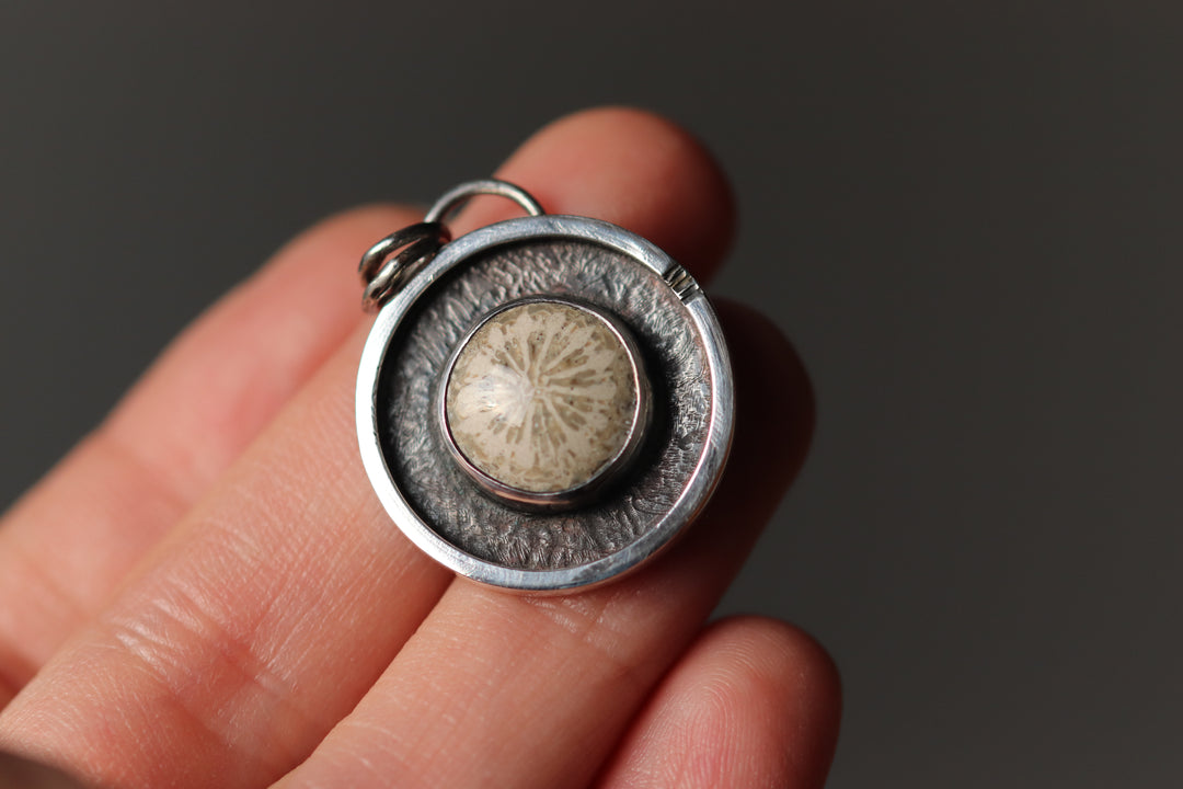 Silver pendant with fossilized coral SL-N028