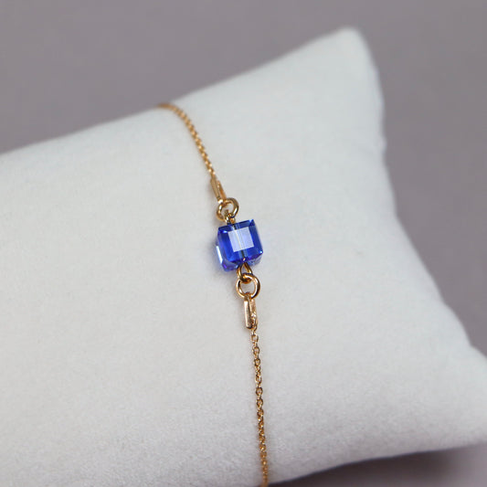 Bracelet  avec cristaux Swarovski, bleu, argent doré, CARRE
