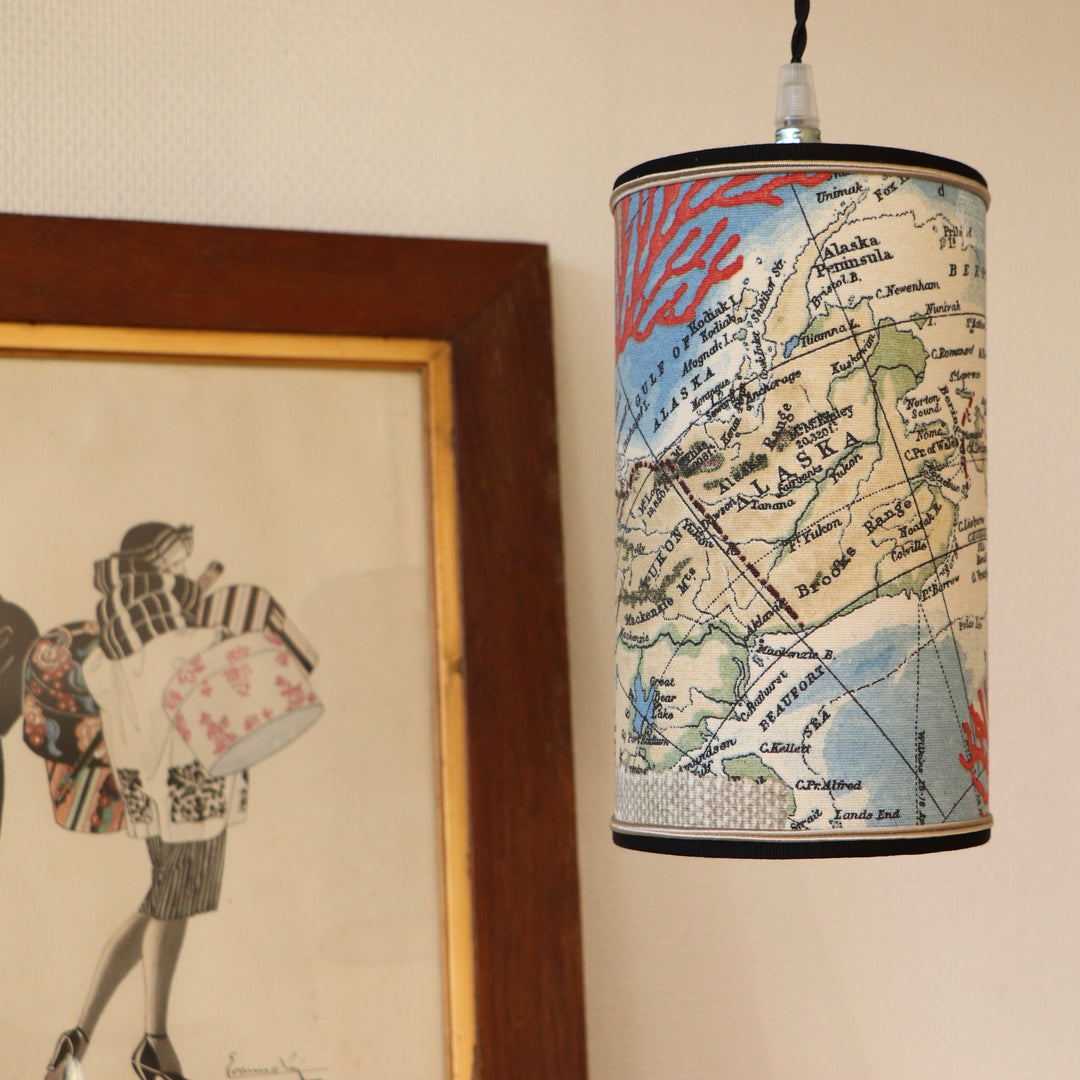 Portable lamp with a laminated lampshade in MAP fabric