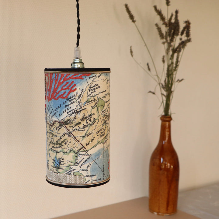 Portable lamp with a laminated lampshade in MAP fabric