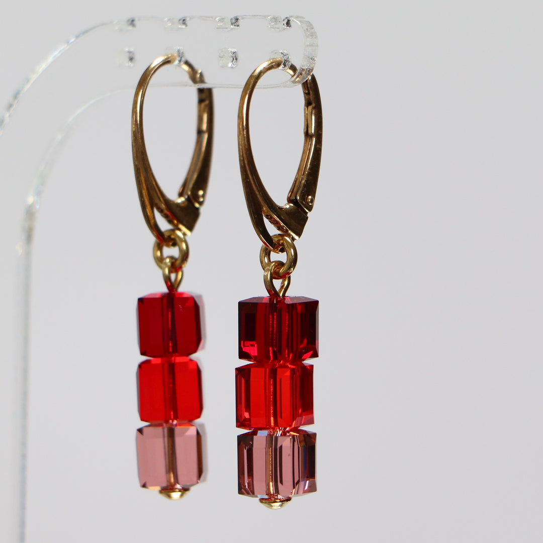 Ohrringe, Swarovski -Kristalle, goldenes Silber, Rot, 3Carre