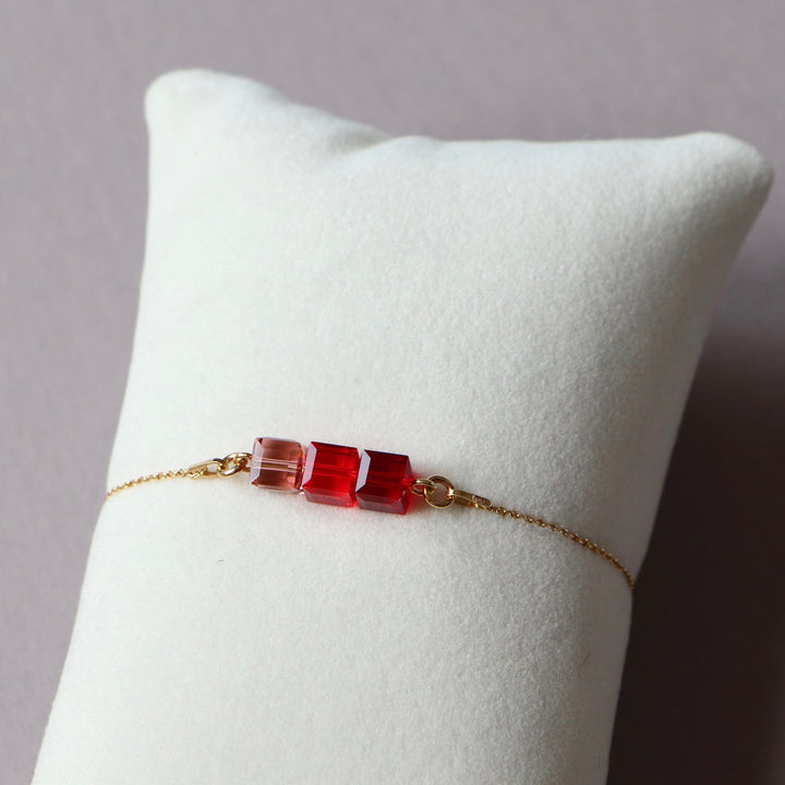 Armband, Swarovski -Kristalle, goldenes Silber, Rot, 3Carre