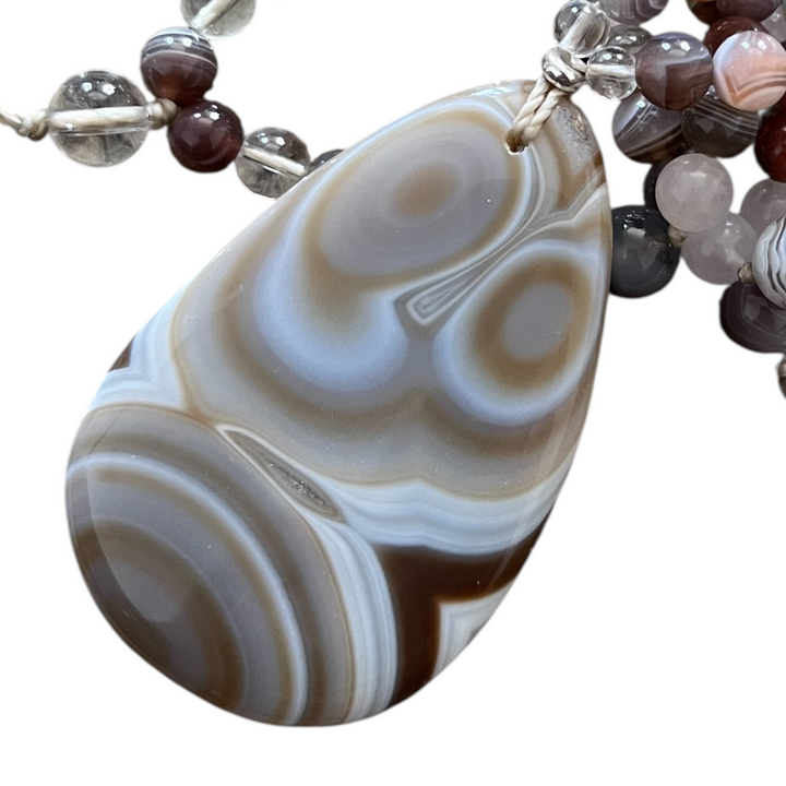 Collier MALA avec pendentif en agate