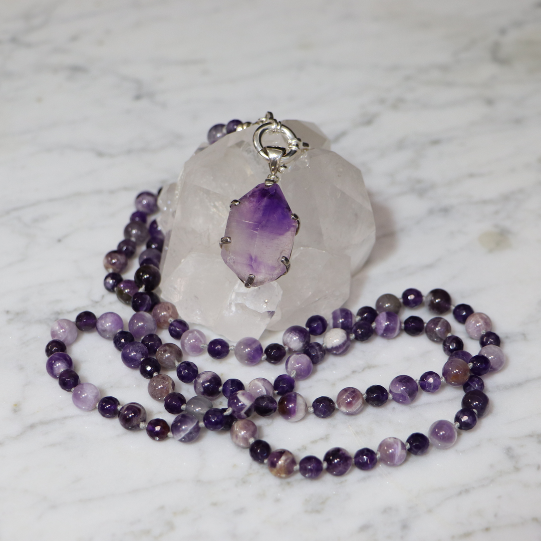 Mala -Halskette in Amethyst und Anhänger in Amethyst
