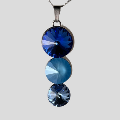 Anhänger mit Swarovski -Kristallen, Blau, Rhodié Silber, Trio