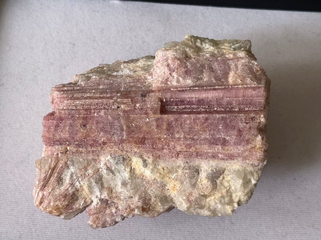 Tourmaline Rubellite brute  Brésil C32