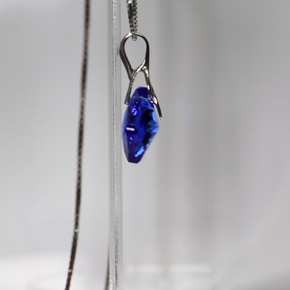 Earrings, Swarovski crystals, rhodium-plated silver, blue, AGATHE