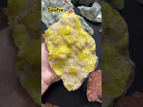 Soufre natif sur Aragonite Sicile DA173
