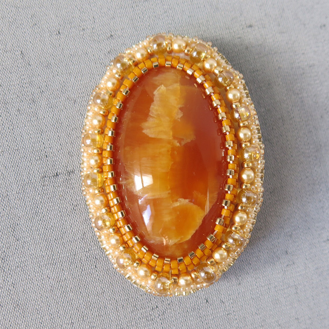 Bestickte Spindel, Simbirsite, Karamell