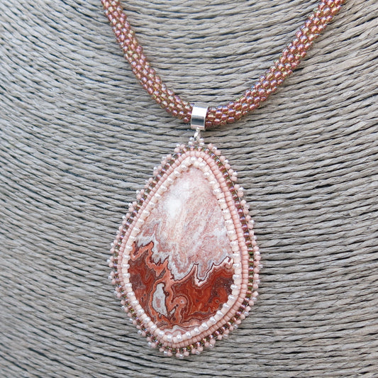 Necklace with crazy lace agate