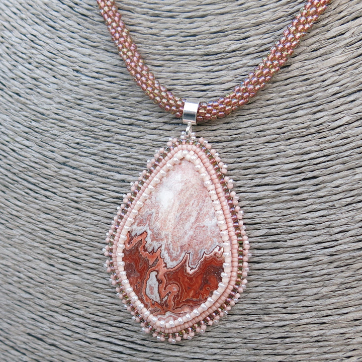 Collier avec agate crazy lace