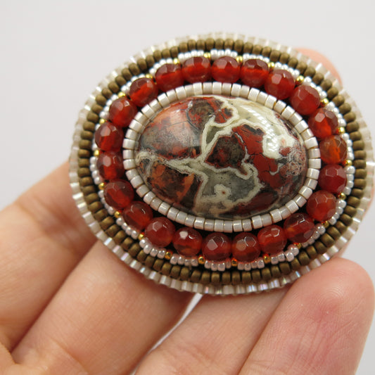 Embroidered brooch, agate, brown/red