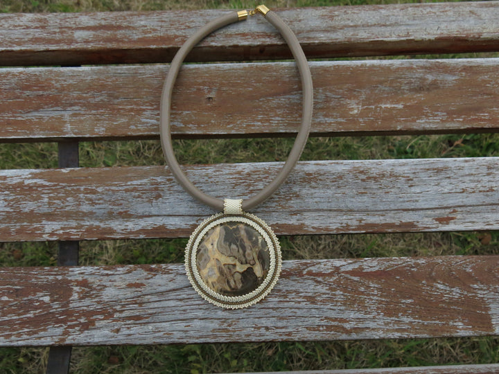 Necklace with septaria, leather, gold-plated surgical steel clasp