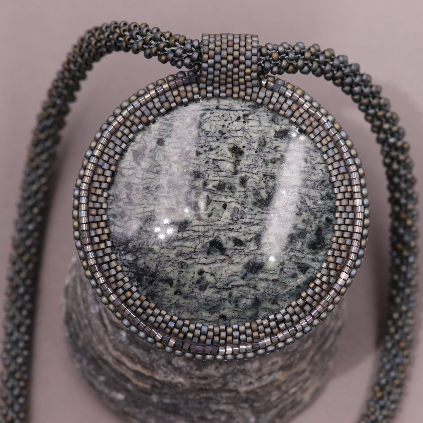 Necklace with listwaenite