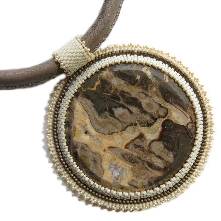 Necklace with septaria, leather, gold-plated surgical steel clasp