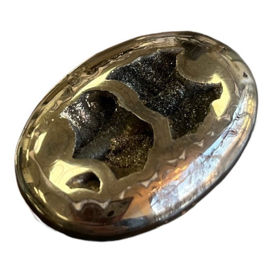 Ammonite pyritisée, AM_P073, taille cabochon, 45x32x7 mm; 20.3g;