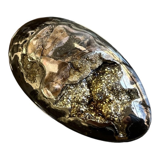 Ammonite pyritisée, AM_P065, taille cabochon, 56 x 32 x11mm; 28.8g;