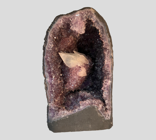 Amethyst and calcite geode Brazil AMG4