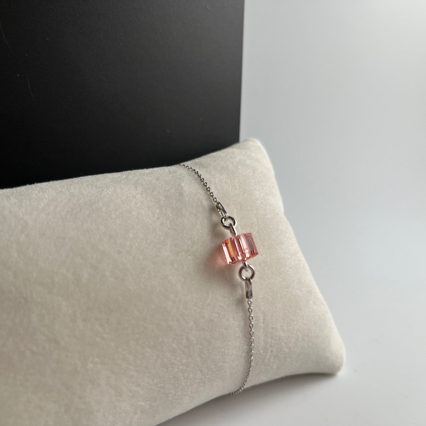 Bracelet  avec cristaux Swarovski, pêche rose, argent rhodié, CARRE