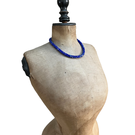 Collier spirale au crochet en perles Miyuki, cobalt, 44 cm
