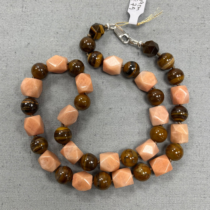 ノットネックレス（Tiger Eye、Quartz）49 cmに注意してください