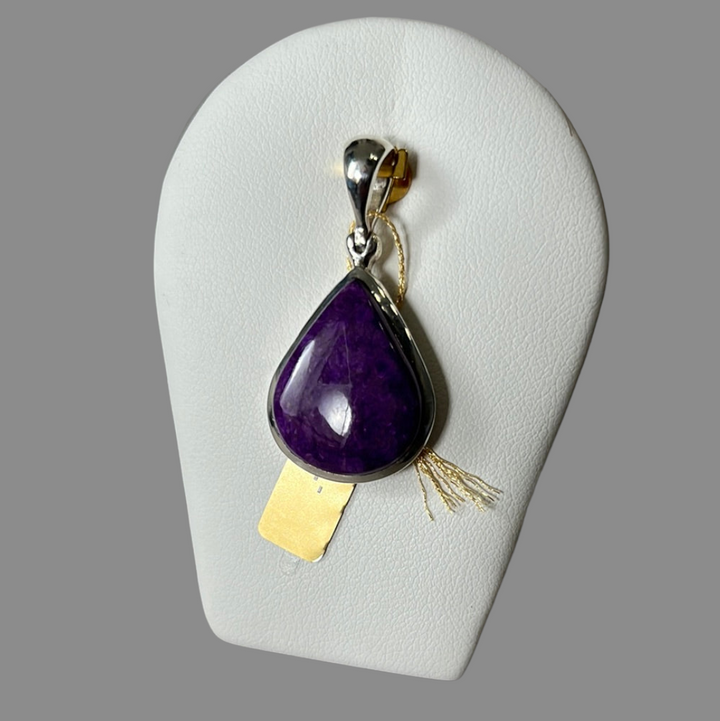 Pendentif en argent avec sugilite  PS070