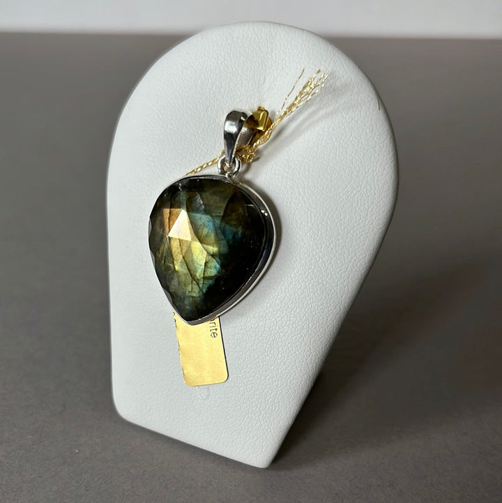 Pendentif en argent avec labradorite  PS088