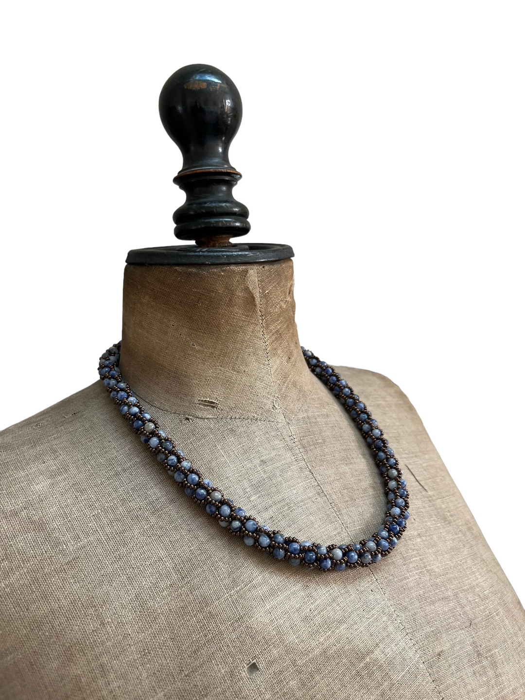 Crochet necklace in sodalite and Miyuki beads, 50 cm