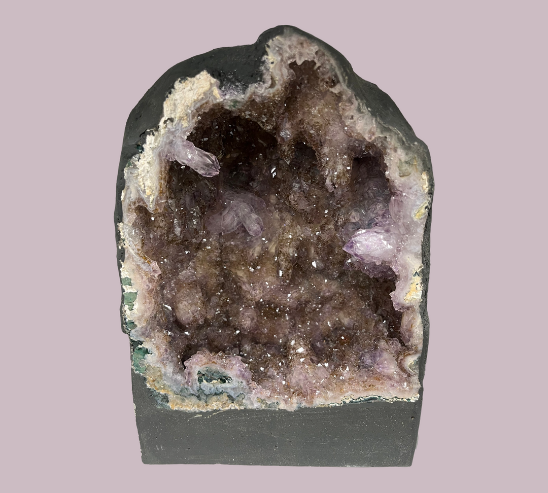 ブラジルAMG3 AMETHYST GEODE